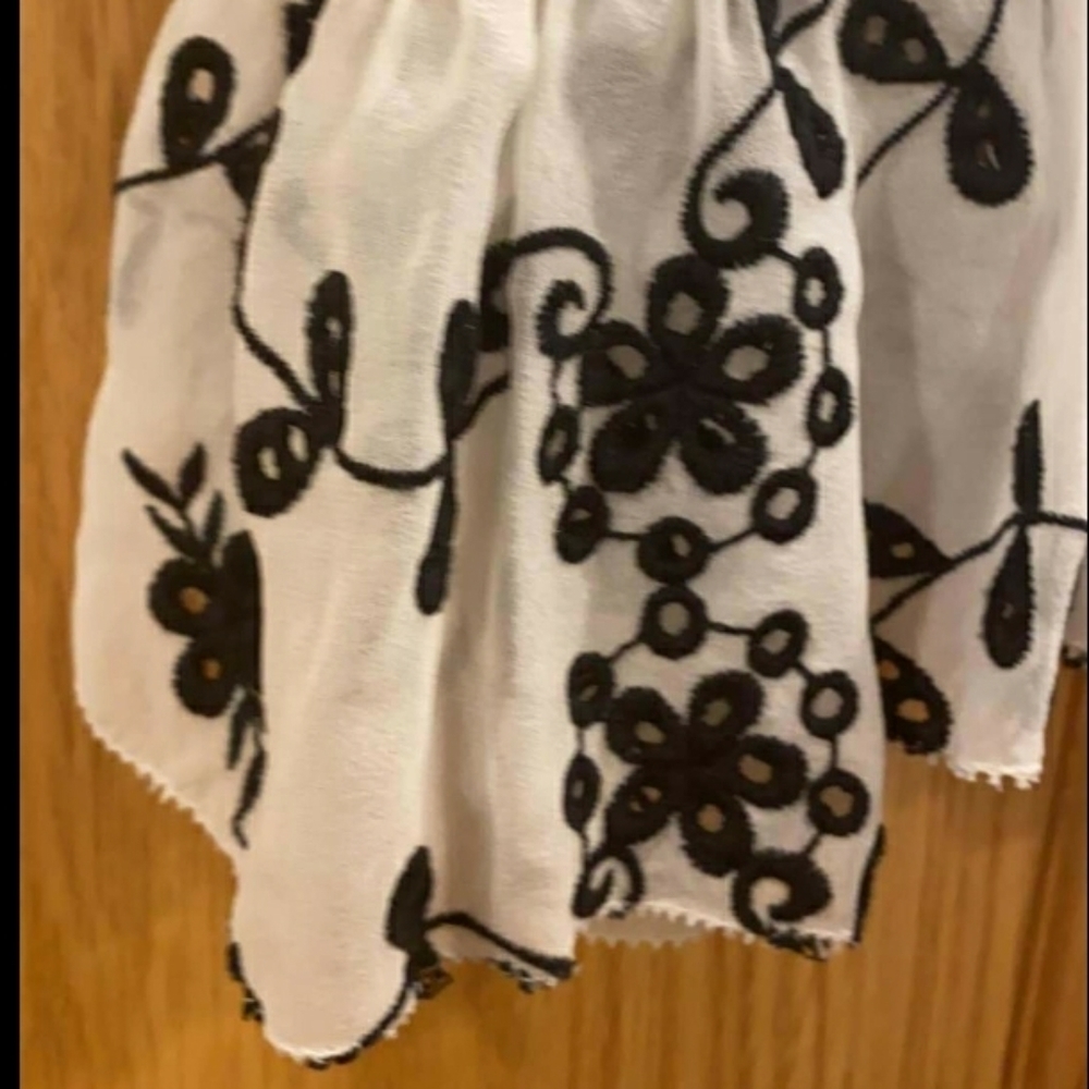 Joie Carlyton Eyelet Sillk Floral - Picture 8 of 16